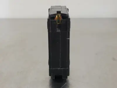 USED SQUARE D HOM115
