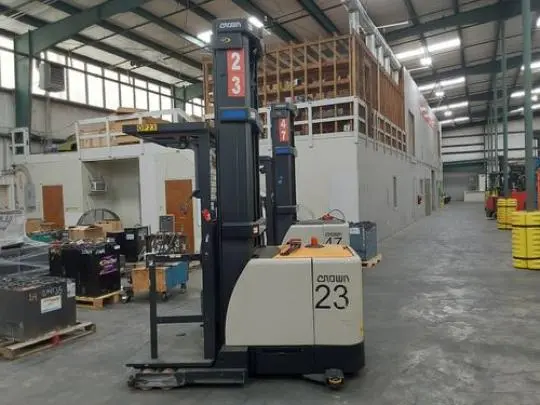 Used 2019 CROWN SP4050-30 Order Pickers Ohio US | Russell Equipment #756628
