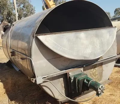 Tank, 4,500 Gallon, Stainless Steel, Agitated, 7’6” x 14' #S745312