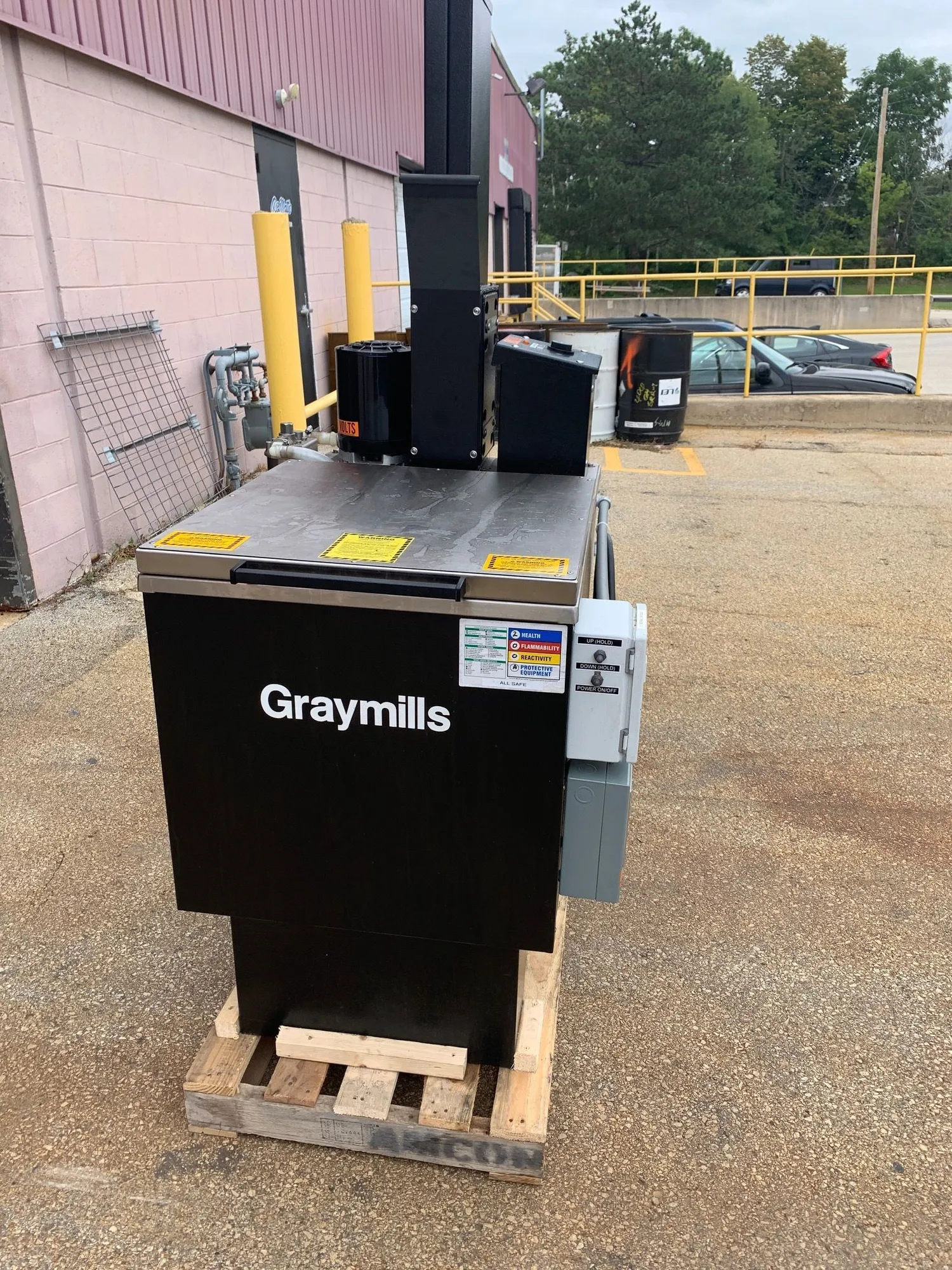 USED 2017 GRAY MILLS TR2420 LIFTKLEEN PARTS WASHER