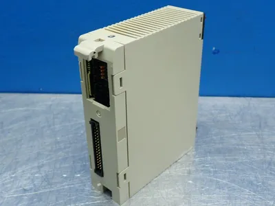 USED OMRON C200HDA003