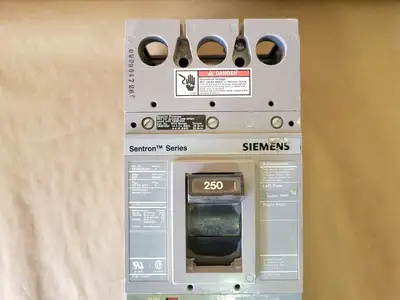 Used SIEMENS CFD63A250 Switchgears British Columbia CA | Lenmark #239247