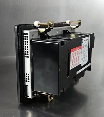Allen Bradley 2711-B6C8 /C. Panelview 600. Loc 2C