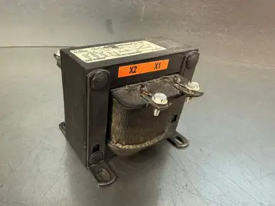Cutler-Hammer C0100C2A Control Transformer 50/60 Hz (9.3.3)