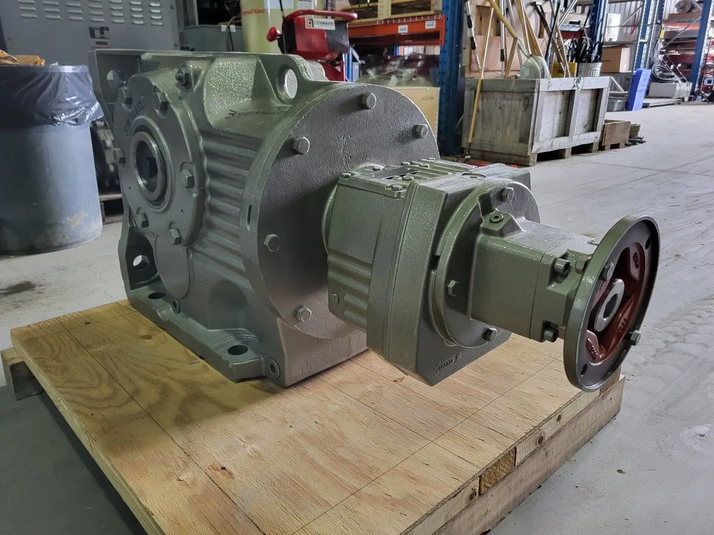 6.39:1 Ratio Gear Reducer Type KA127 R87 AM213/215 Type RF87/A