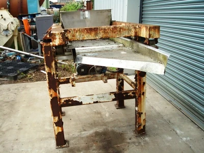 Driver Southall Vibratory S/S Feeder