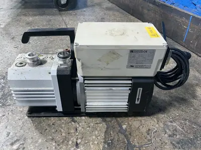 Used LEYBOLD VAKUUM GMBH TRIVAC D1.2E Vacuum Pumps Ohio US | HGR 24 #1335375