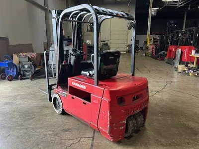 Used 2016 RAYMOND 445C35TT 3-Wheel Stand up Electric Counterbalance Forklifts Illinois US | Somerset Equipment Sales #1546178