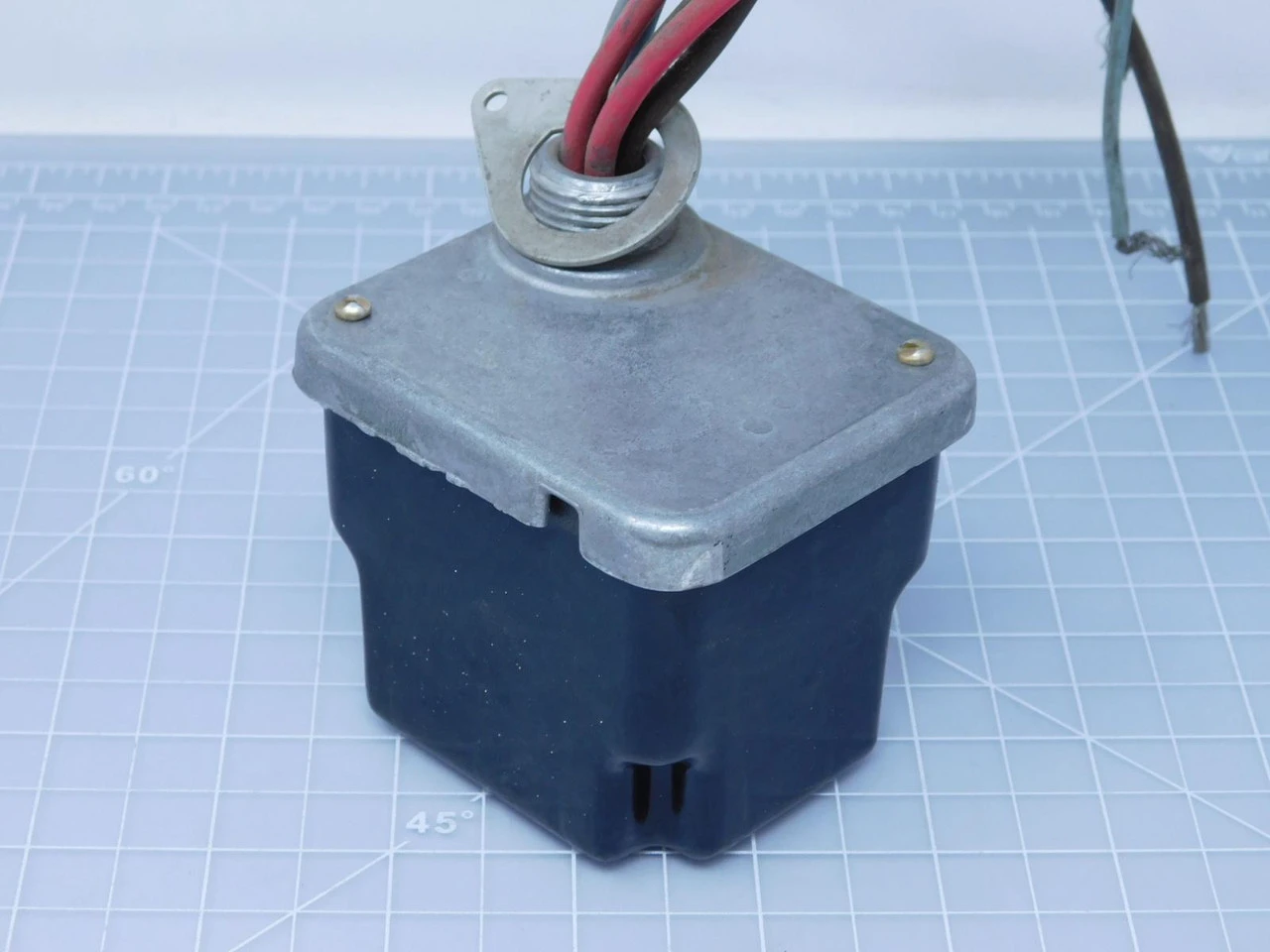 Used ESSEX _UNKNOWN_ Relays & Switches | OCO Industrial #1689316