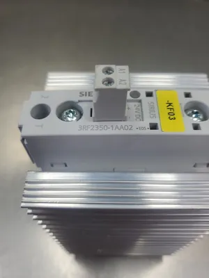 SIEMENS 3RF2350-1AA02 SIRIUS Fin Contactor Module. 4D-7