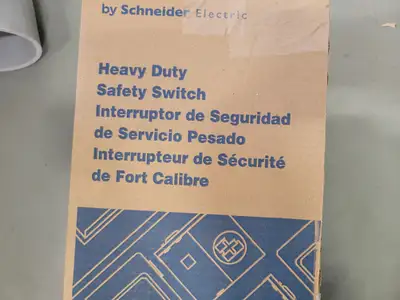 NEW SQUARE D CHU361AWK