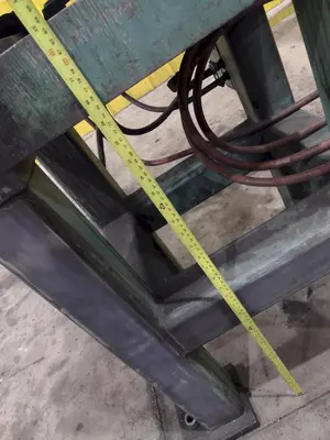 12 TON AIRAM 4-POST PNEUMATIC CUTOFF PRESS, 1" STROKE: STOCK #21330