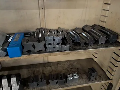 Used _UNKNOWN_ _UNKNOWN_ Bolt Threaders Texas US | IRS Auction #1320609