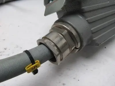 Amphenol/EuroFlex C146 10A064 000 2 male Connector W/66' 13 Conductor Cord Wire