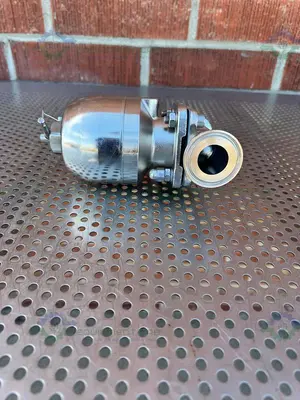 USED GEMU 9650 STAINLESS STEEL PNEUMATIC DIAPHRAGM VALVE WITH/ 1" SANITARY FITTING