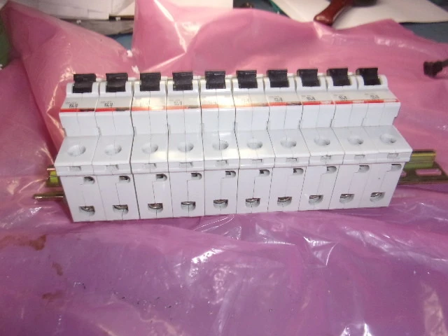 Used ABB S231B10 Circuit Breakers Arizona US | ASSET CONVERSION SPECIALISTS, INC. #306259