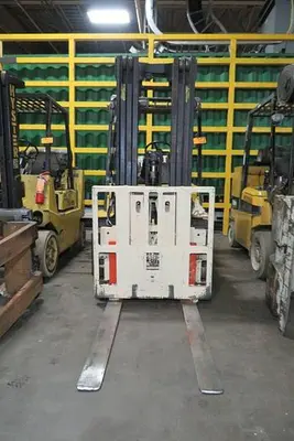 USED 1992 CAT V50E