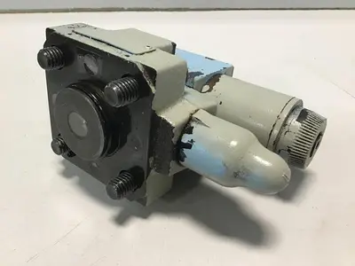USED VICKERS DG4V-3S-2AL-M-U-HL7-60-EN490