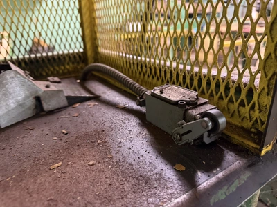 Used _UNKNOWN_ _UNKNOWN_ Pneumatic Presses Michigan US | Miedema Asset Management Group #1360957