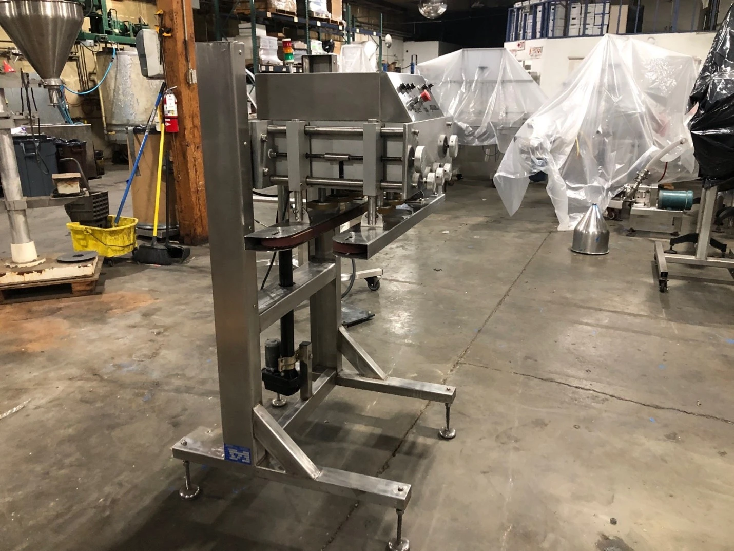 USED 2011 ACCUTEK PACKAGING EQUIPMENT 22-003-000