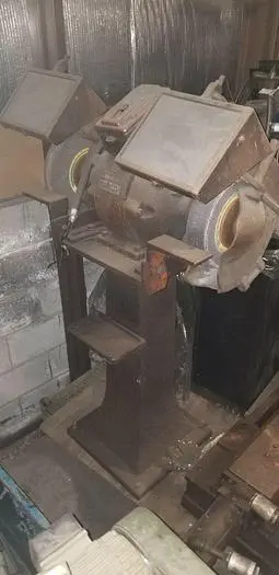 Used W.D. ALLEN 10'' DUAL WHEEL GRINDER Pedestal Type Grinders (Double End) Wisconsin US | Lemke Machinery Sales #538968