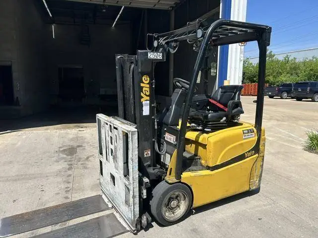 Used 2021 YALE ERP030VT Misc Forklifts Illinois US | Somerset Equipment Sales #1542831
