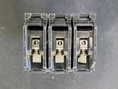 Used SIEMENS BQ3B015 Switchgears British Columbia CA | Lenmark #243607