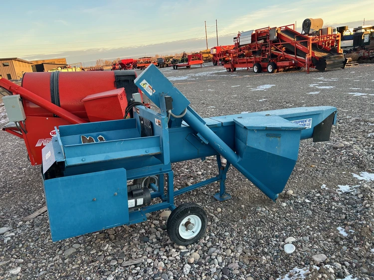 Used _UNKNOWN_ _UNKNOWN_ Dry Spreaders Idaho US | Tri-Steel Manufacturing #1557142