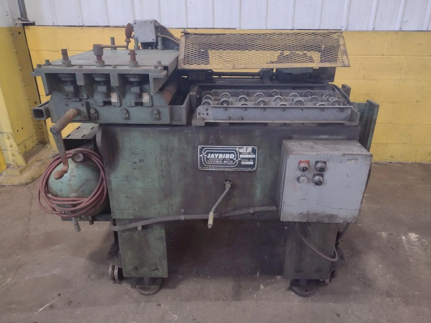 USED JAYBIRD J9-1812