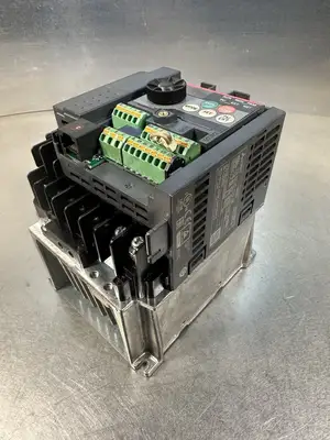 Mitsubishi Electric - Model: FR-D720-070-N6 Inverter 3PH (BIN-1.5.1)