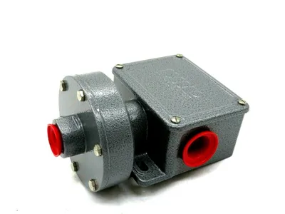 NEW SOR 12NN-K45-M2-B2A PRESSURE SWITCH 12NNK45M2B2A