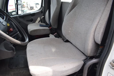 Used 2015 FREIGHTLINER 108SD Bucket (boom) trucks California US | Big Truck & Equipment #1412284