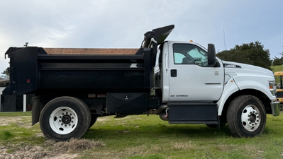 USED 2022 Ford F650