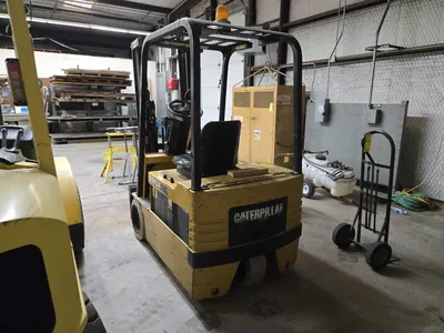 Used _UNKNOWN_ _UNKNOWN_ 3-Wheel Sit down Electric Counterbalance Forklifts Texas US | IRS Auction #1326025