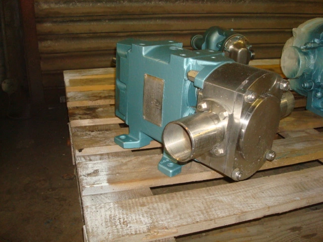 21 Lpm Itt Purflo S/S Lobe Pump B2