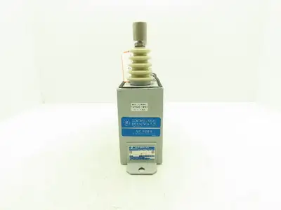 GE 51L304US62 Dielektrol Capacitor 2400v 3ph 60kV BIL 75kVAr