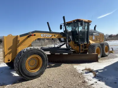 USED 2019 Deere 872G