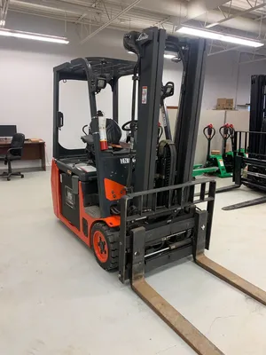 USED 2018 LINDE MATERIAL HANDLING E18