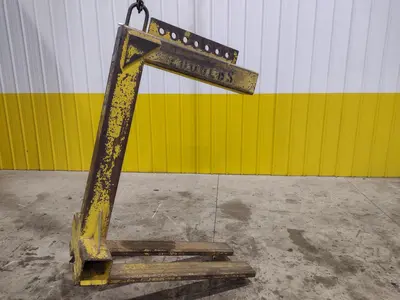 2,000 LB x 42" x 48" NATIONAL IND PALLET LIFTER CRANE ATTACHEMENT: STOCK #22369