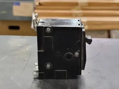 USED SQUARE D QOB230