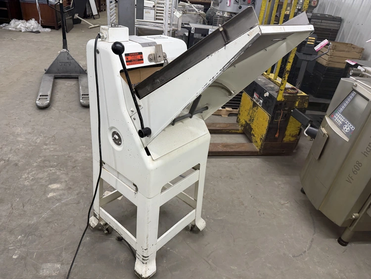 Used _UNKNOWN_ _UNKNOWN_ Bread Slicers Michigan US | Miedema Asset Management Group #1487749