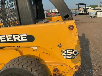 Used 2000 JOHN DEERE 250 Skid Steer Loaders Michigan US | Miedema Asset Management Group #1320455