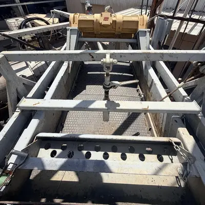 Used DOUBLE LIFE CORPORATION AWD III Vibratory Screens US | Savona Equipment LTD #1419552