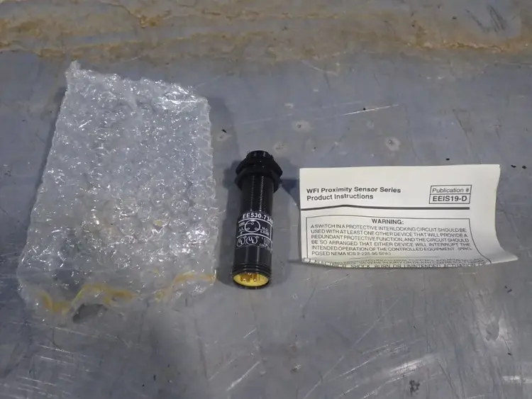 New | in-Stock NAMCO EE53073402 Proximity Sensors Ohio US | HGR 24 #872908