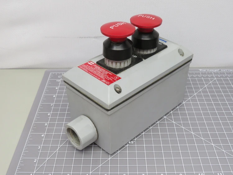 Used INDUSTRIAL CONTROL EQUIPMENT _UNKNOWN_ Relays & Switches | OCO Industrial #1695578