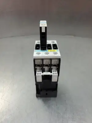 Siemens 3RT10253K..0 SIRIUS Contactor w/3RH19212CA01 Module. 4D48