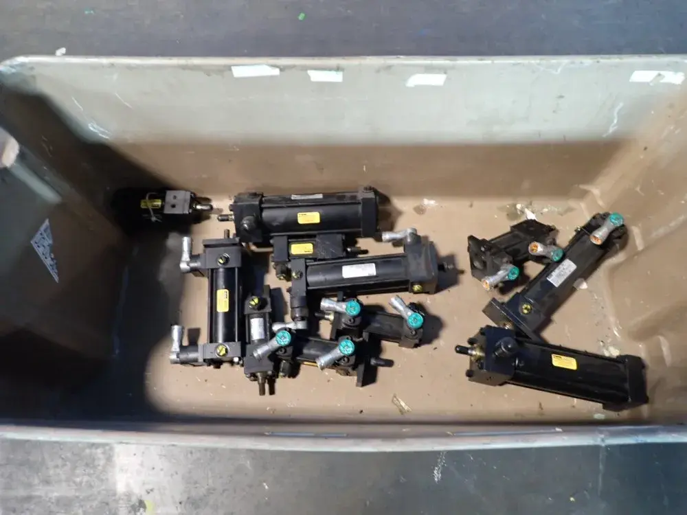 Parker  Pneumatic Cylinders