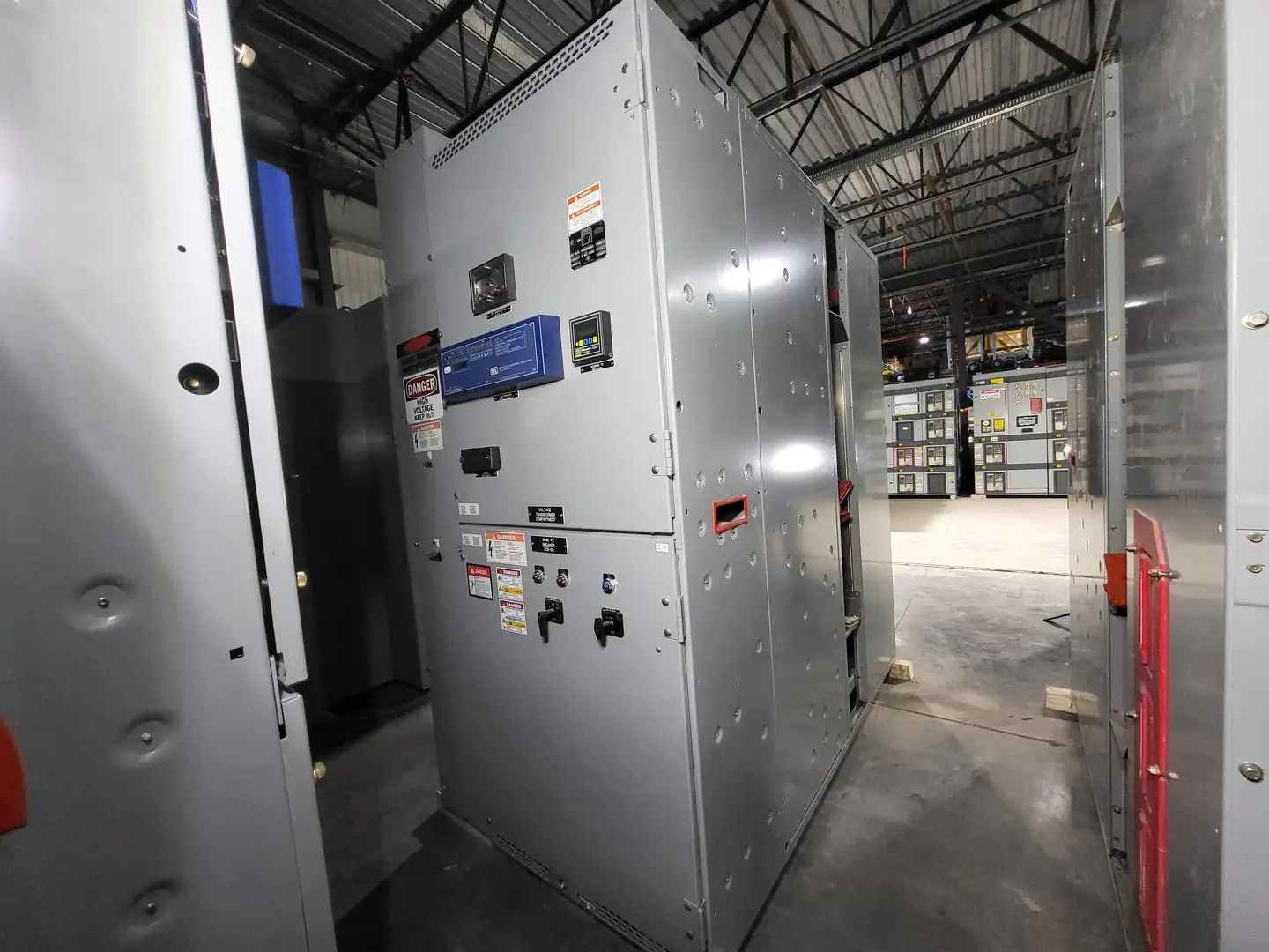 2000 Amps, 4760 Volts, 3 Phase Switchgear Unit