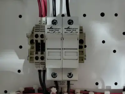 Used EATON SVX002A1-5A4N1 Switchgears British Columbia CA | Lenmark #240404