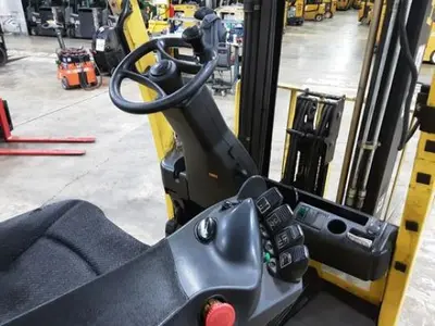 USED 2020 HYSTER E60XN-33